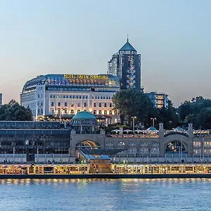 Hafen 4*, Гамбург Германия