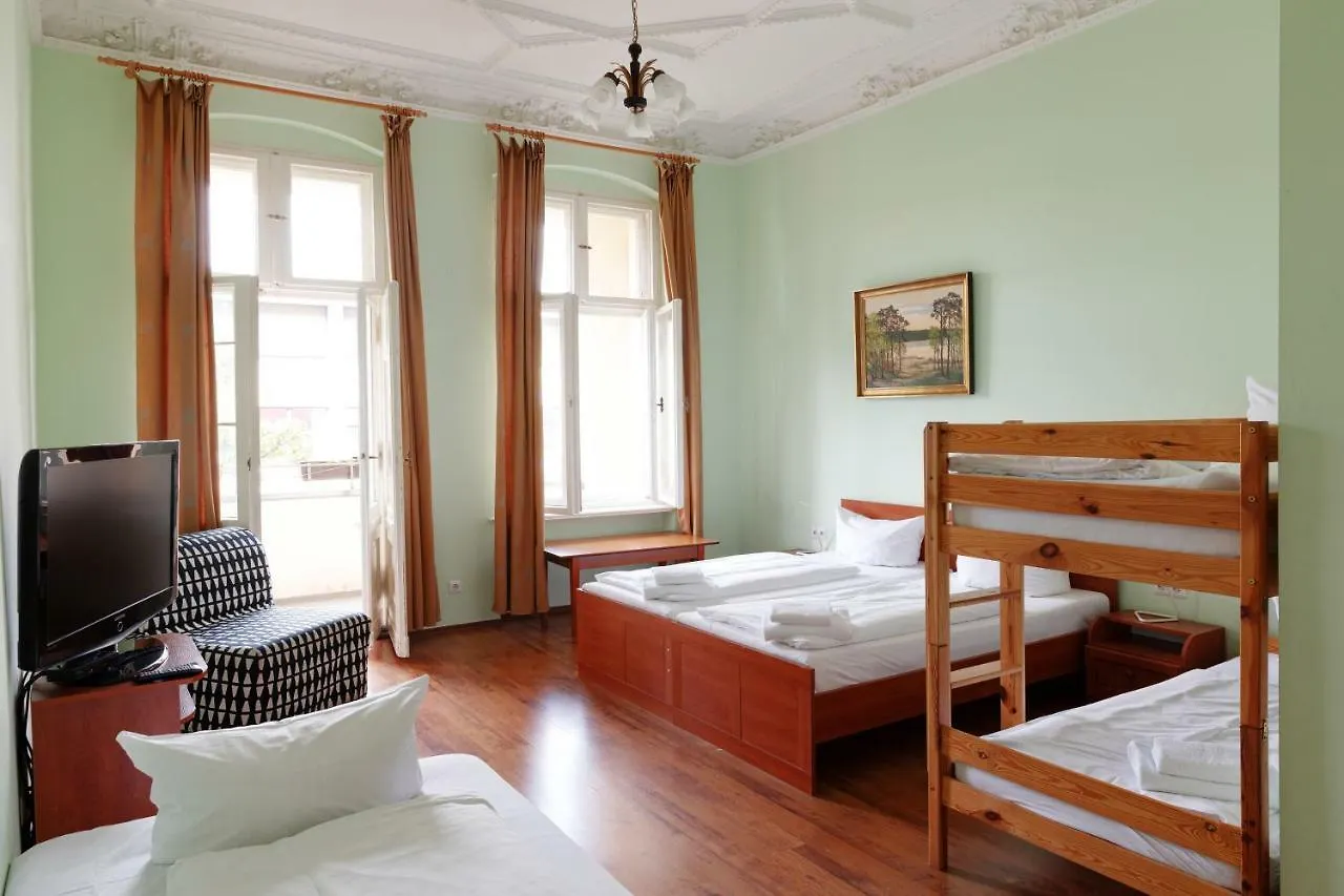 Hotel Eden Am Zoo Berlin 3*,