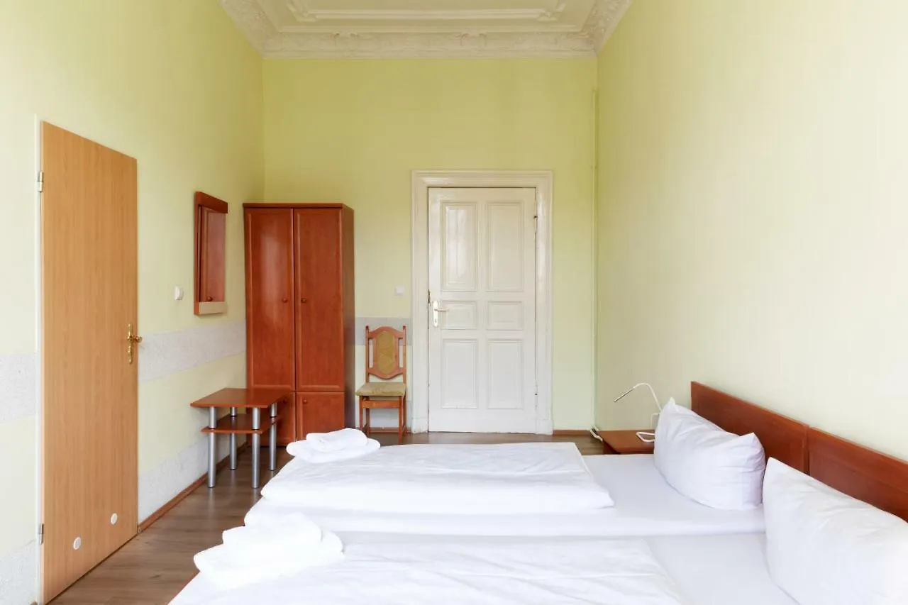 Hotel Eden Am Zoo Berlin 3*,